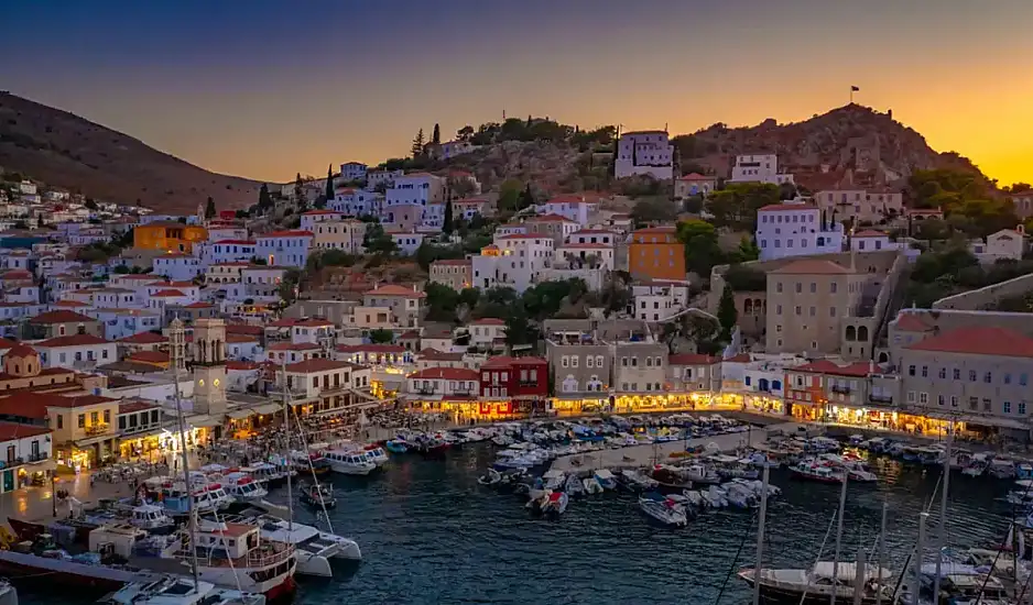 Δείτε τα 5 ελληνικά νησία που τα απολαμβάνετε χωρίς αυτοκίνητο