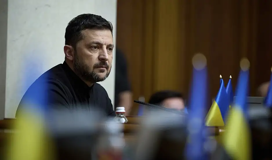 Ζελένσκι: Υπόσχεται αντίποινα για τις ρωσικές επιθέσεις στην Ουκρανία