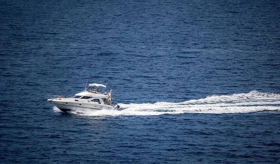 Σαντορίνη: Η έκπληξη που αιφνιδίασε τα τουριστικά σκάφη