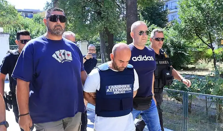 Βόλος: Ο 13χρονος γιος πάλεψε με τον πατέρα του για να σώσει τη μητέρα του