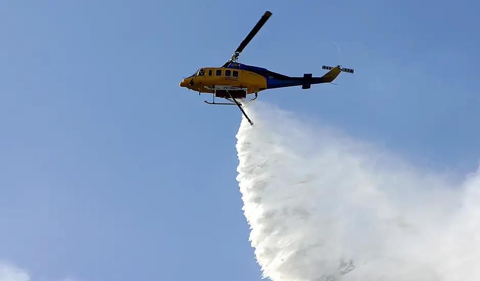 Φωτιά ξέσπασε στη Γλυκή Θεσπρωτίας κοντά σε οικισμό