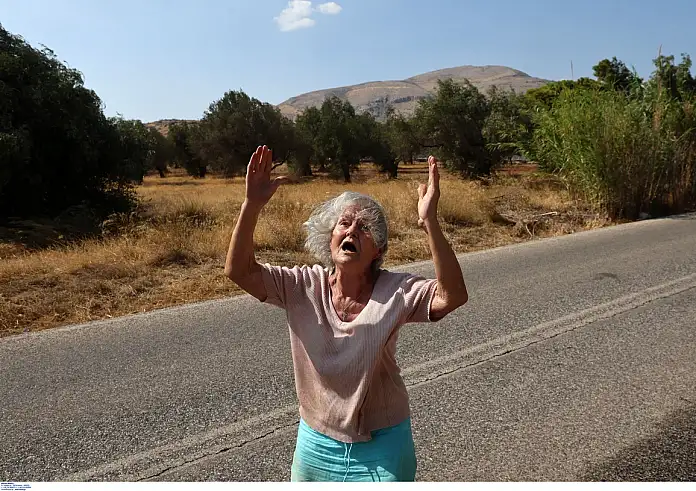 Κερατέα: Συγκλονισμένοι οι κάτοικοι με την φωτιά  - «Πάει το δασάκι μου, τελευταία φορά που σε βλέπω»
