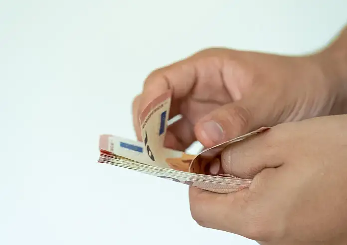 Πότε πληρώνονται τα αναδρομικά σε 47.000 απόστρατους