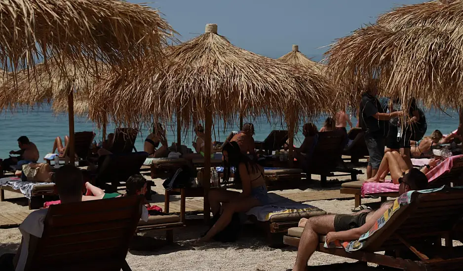 Κορονοϊός: Ανοδική πορεία στα κρούσματα τον Αύγουστο – 5 θάνατοι και μία διασωλήνωση την τελευταία εβδομάδα