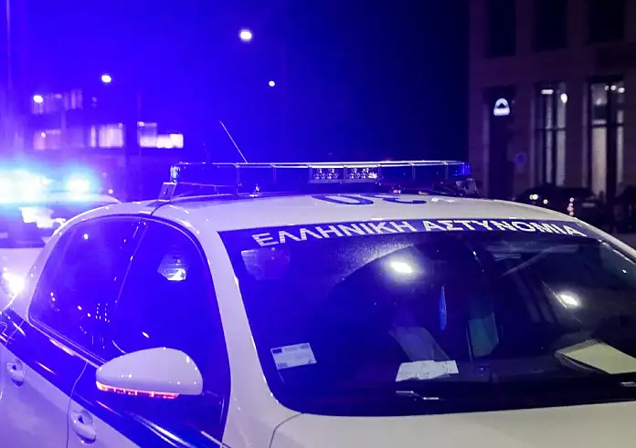 Εξάρχεια: Συναγερμός για την εξαφάνιση 14χρονου – Σε εξέλιξη έρευνες για τον εντοπισμό του