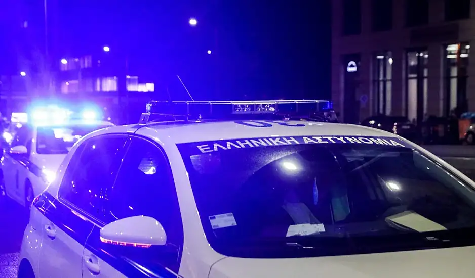 Σπέτσες: Άγριος ξυλοδαρμός 18χρονου – Του έσπασαν τη γνάθο για τα μάτια μιας κοπέλας