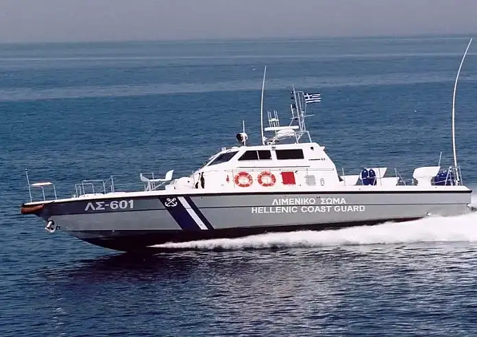 Μαζικές διασώσεις μεταναστών σε Κρήτη και Κυκλάδες – Συλλήψεις διακινητών