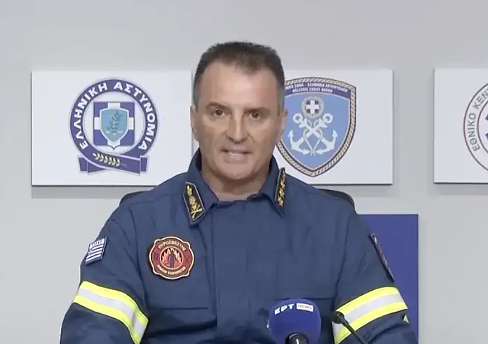 Πάνω από 100 πυρκαγιές σε εξέλιξη – Συναγερμός της Πυροσβεστικής σε όλη τη χώρα