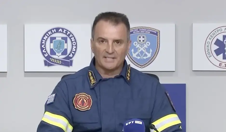Πάνω από 100 πυρκαγιές σε εξέλιξη – Συναγερμός της Πυροσβεστικής σε όλη τη χώρα