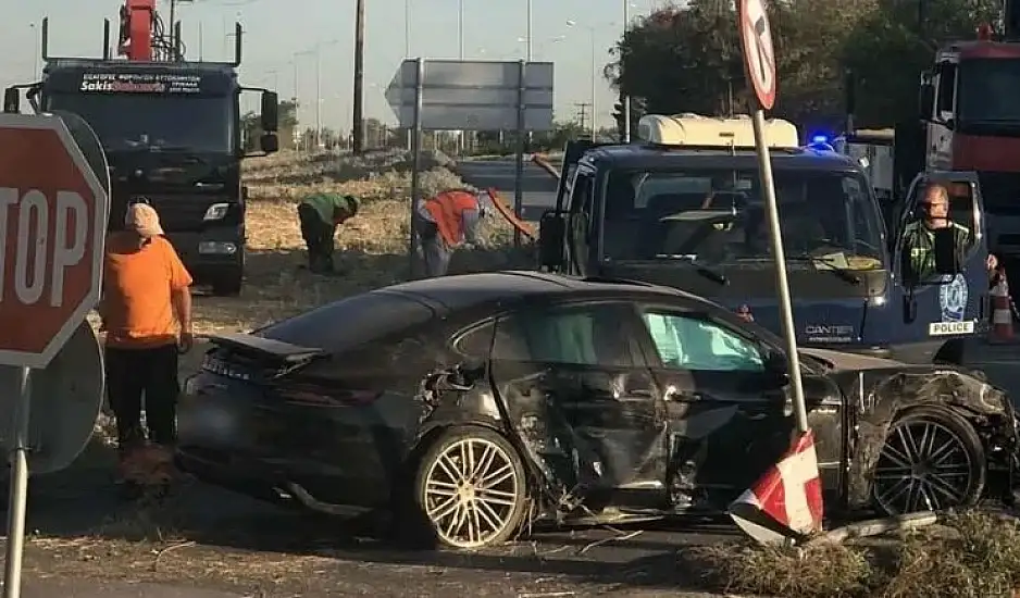 Τροχαίο με Porsche: «Χθες τη γνώρισα» λέει ο Τρύφωνας Σαμαράς – «Με άφησαν στο ξενοδοχείο»