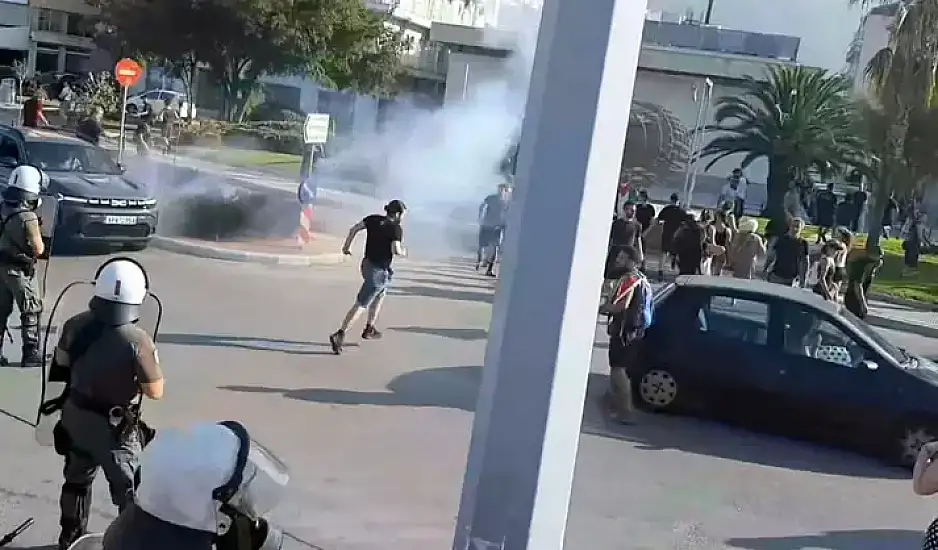 Βόλος: Διαμαρτυρία για την άφιξη κρουαζιερόπλοιου με Ισραηλινούς τουρίστες – Παρέμβαση των ΜΑΤ