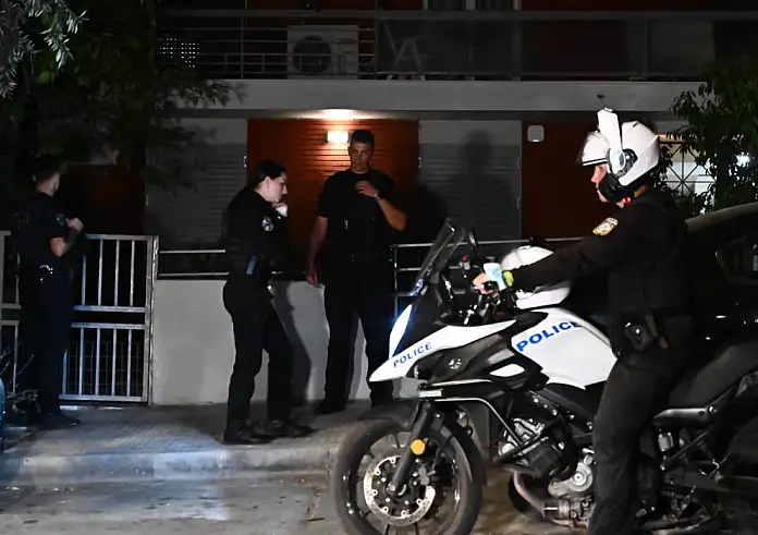 Νέος Κόσμος: Οικογενειακή τραγωδία με νεκρό ζευγάρι – Το κυνηγετικό όπλο και οι μαρτυρίες γειτόνων