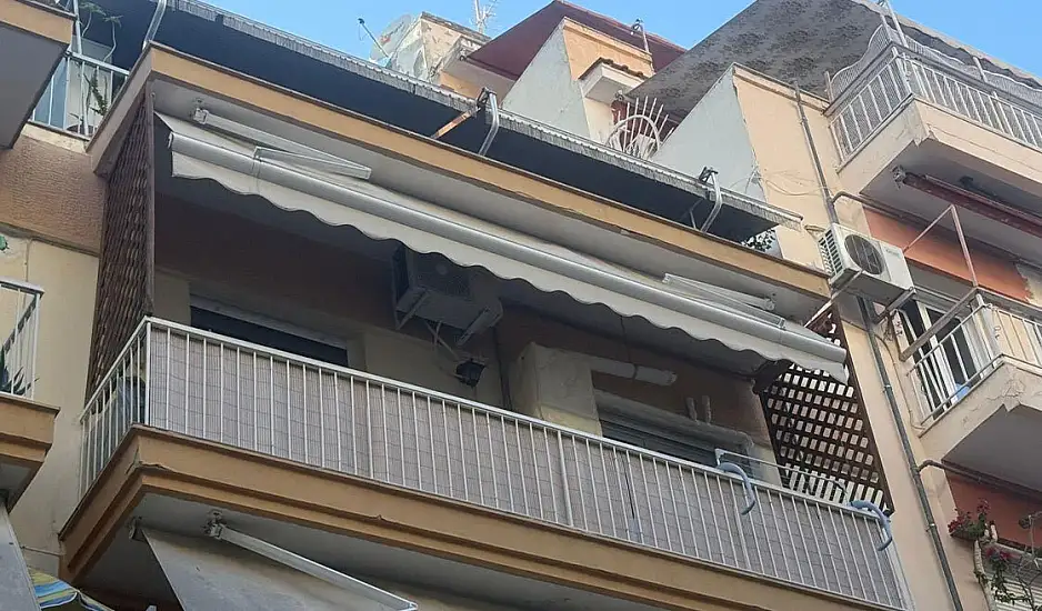 Θεσσαλονίκη: Σκότωσε την αδελφή του λίγες ώρες μετά το εξιτήριό της – Το σημείωμα που είχε αφήσει στους γείτονες
