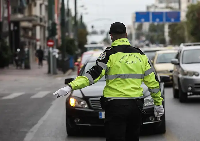 Έρευνες της ΕΛ.ΑΣ. σε TikTok και Instagram για βίντεο οδηγών με ιλιγγιώδεις ταχύτητες