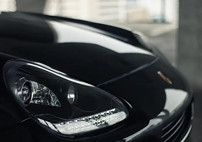 Τροχαίο με Porsche στη Θεσσαλονίκη: Έτρεχε με 160 χλμ./ώρα – Βαρύ κατηγορητήριο για την 45χρονη οδηγό