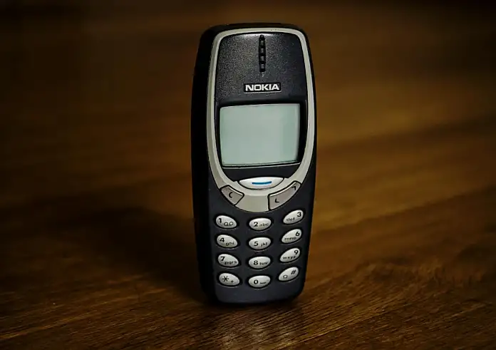 Η ιστορία του πρώτου SMS: Πώς ξεκίνησε η επανάσταση των 160 χαρακτήρων
