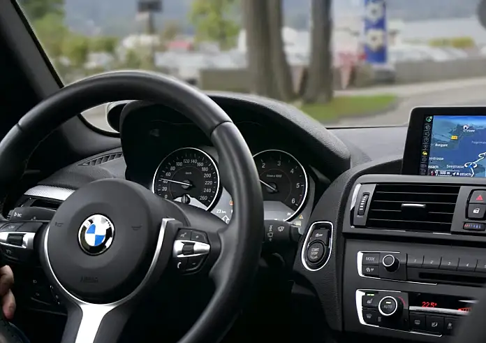 BMW: Μαζική ανάκληση οχημάτων λόγω τεχνικού προβλήματος – Τι πρέπει να γνωρίζουν οι οδηγοί