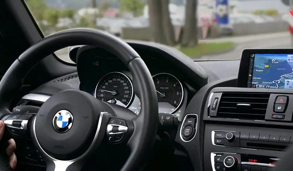 BMW: Μαζική ανάκληση οχημάτων λόγω τεχνικού προβλήματος – Τι πρέπει να γνωρίζουν οι οδηγοί