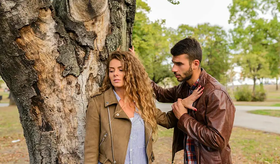 Μήπως η σχέση σου χρειάζεται πιο γερά θεμέλια; 5 ενδείξεις για βελτίωση