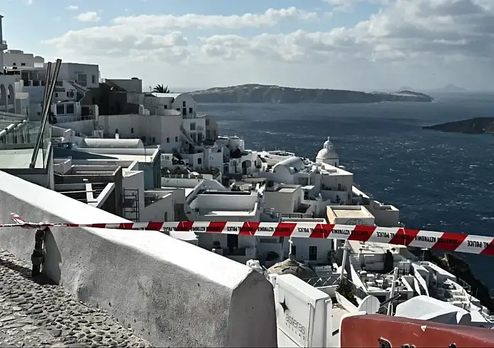 Σαντορίνη: Ηφαιστειακή κρίση πίσω από τους 30.000 σεισμούς – Τι δείχνει διεθνής έρευνα
