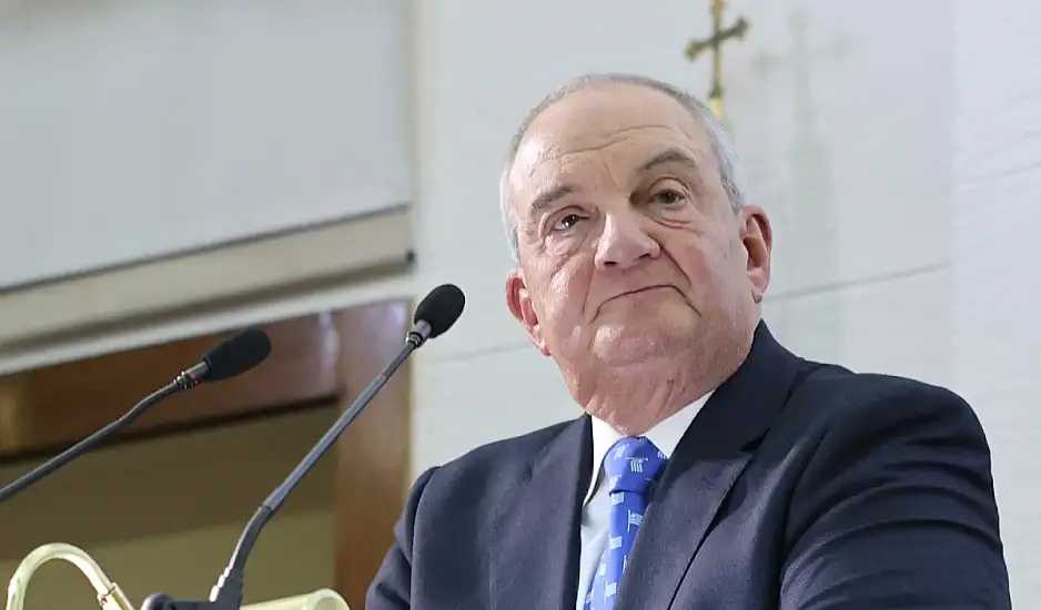 Καραμανλής: Oδεύουμε προς μείζονα θεσμική κρίση