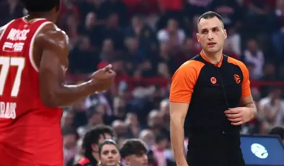 Euroleague: Συνελήφθη ο Σέρβος διαιτητής Ούρος Νίκολιτς – Βρέθηκαν 250.000 ευρώ στο σπίτι του