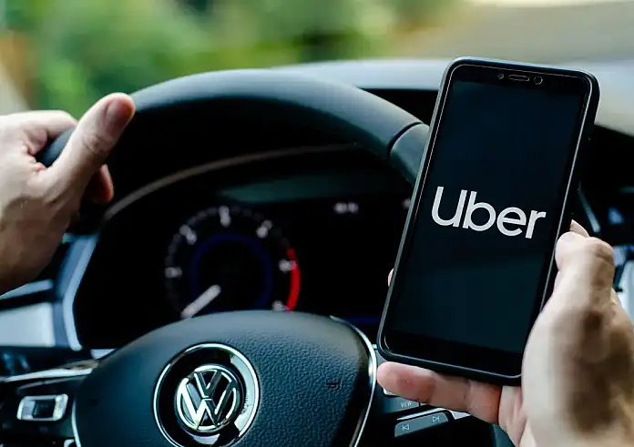 Uber Taxi Pet: Η Uber εγκαινιάζει στην Ελλάδα ταξί για κατοικίδια