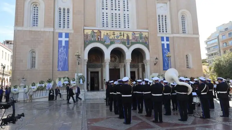 Η κηδεία του Διονύση Σαββόπουλου στη Μητρόπολη Αθηνών - Ο επικήδειος Μητσοτάκη