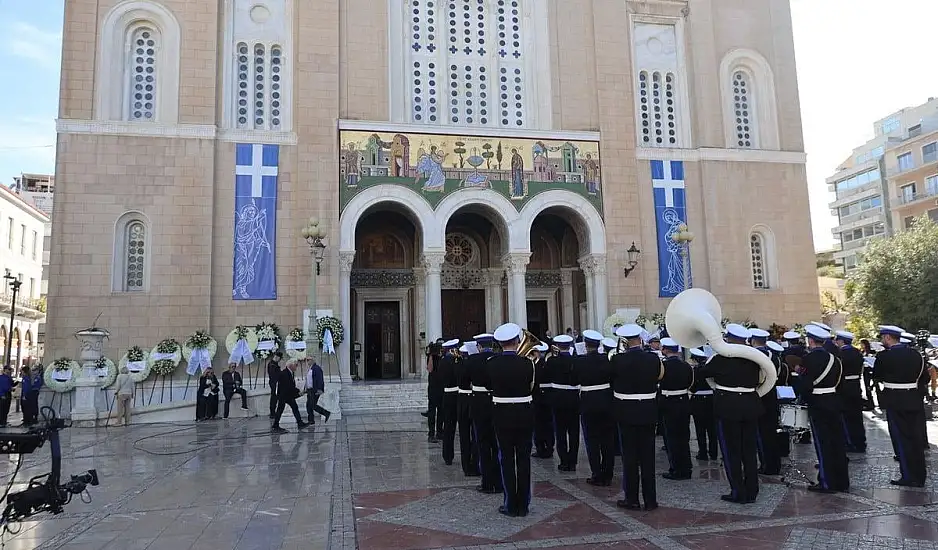 Η κηδεία του Διονύση Σαββόπουλου στη Μητρόπολη Αθηνών - Ο επικήδειος Μητσοτάκη