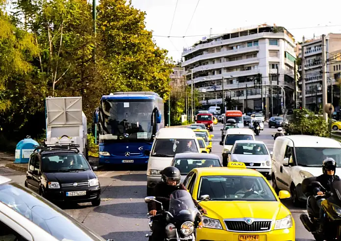 Αθήνα: Επιστρέφει ο Δακτύλιος από τη Δευτέρα 20 Οκτωβρίου – Ποιοι εξαιρούνται, ποιες ώρες ισχύει και ποιο είναι το πρόστιμο
