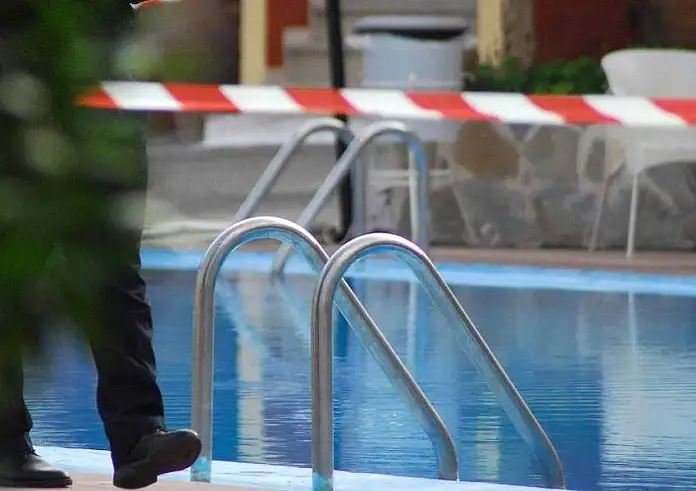 Ρόδος: Κάμερα κατέγραψε τον πνιγμό της 3χρονης στην πισίνα – Μη αναστρέψιμη η κατάσταση