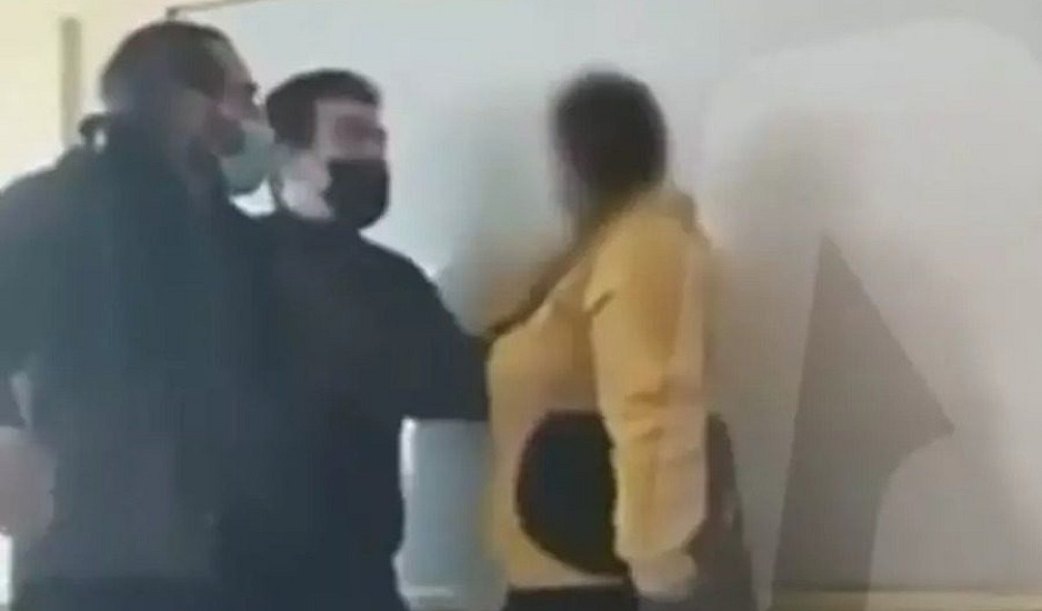 Απολύεται ο καθηγητής που χτύπησε μαθήτρια σε ΕΠΑΛ της Αττικής
