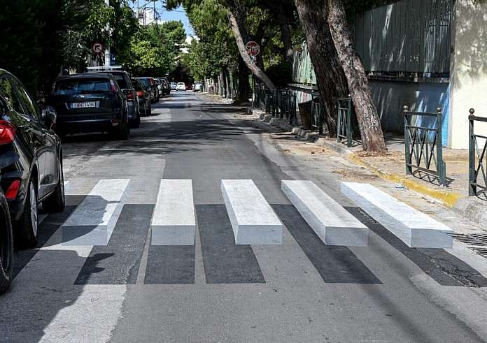 Η απίστευτη οφθαλμαπάτη που «σκαλώνει» όλους τους Έλληνες οδηγούς