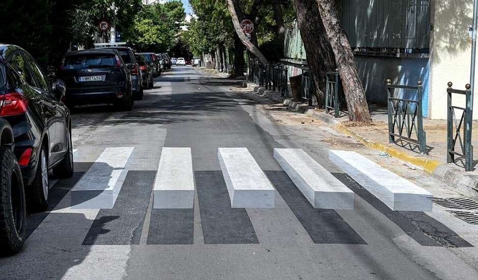 Η απίστευτη οφθαλμαπάτη που «σκαλώνει» όλους τους Έλληνες οδηγούς