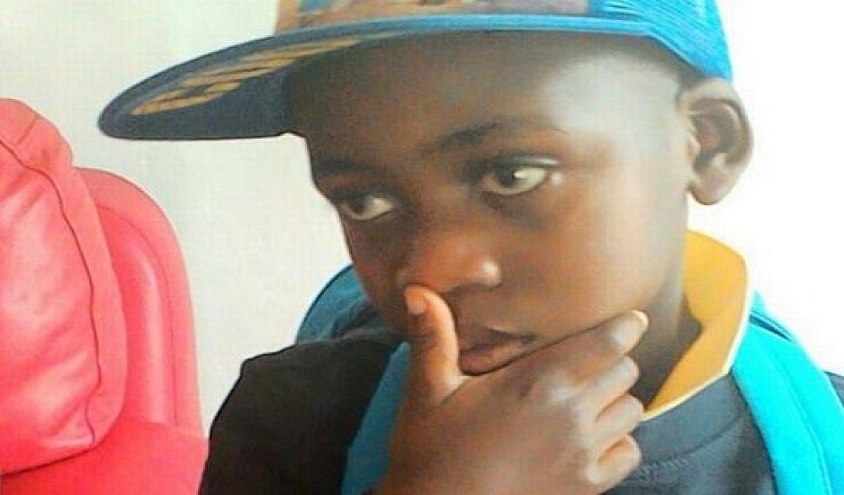 Τραγωδία: Αγόρι 4 ετών πέθανε από την πείνα πάνω από το πτώμα της μητέρας του