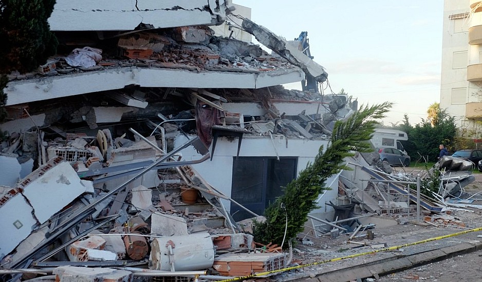 Σεισμός 6,4 Ρίχτερ στην Αλβανία: 7 νεκροί και 325 τραυματίες. Σκηνές πανικού