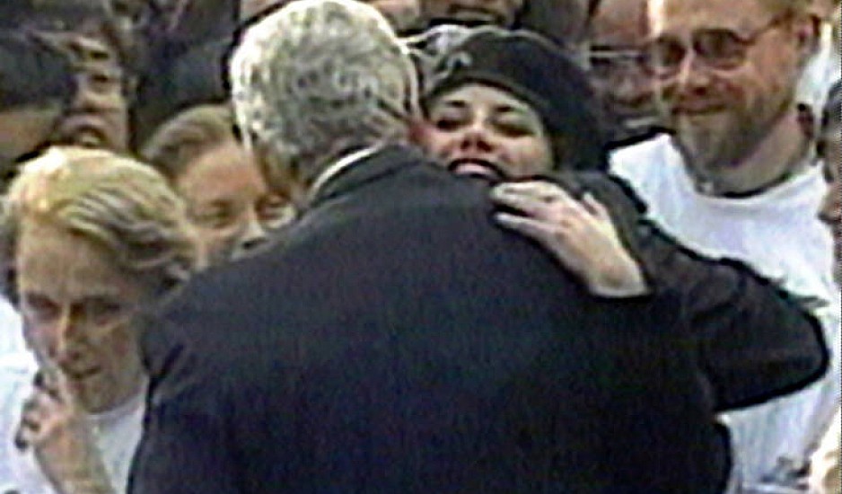 Μπιλ Κλίντον για την ερωτική σχέση με τη Λεβίνσκι: Ήταν μία διέξοδος από το άγχος