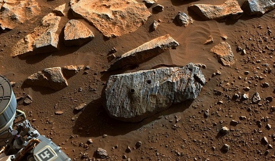 Μακρόχρονη έκθεση σε νερό μαρτυρούν τα πρώτα δύο πέτρινα δείγματα από τον Άρη