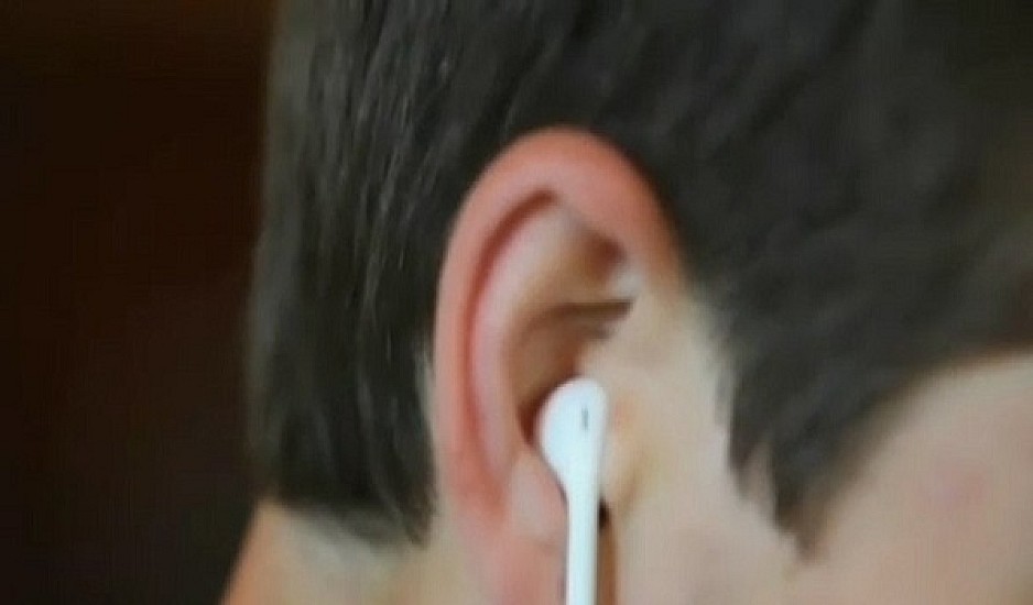 Κηφισιά: Ανήλικος απείλησε με σφυρί 16χρονο για να του κλέψει τα ακουστικά
