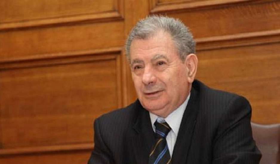 Δίκη Σήφη Βαλυράκη: «Ο πατέρας μου ήταν ξυλοκοπημένος ακόμη και στο πρόσωπο – Η στολή του ήταν άθικτη»