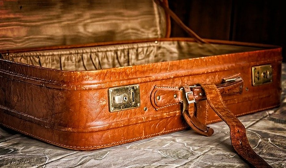 Γερμανία: Μετέφερε σε βαλίτσα μακάβριο περιεχόμενο που πήρε από την Ελλάδα