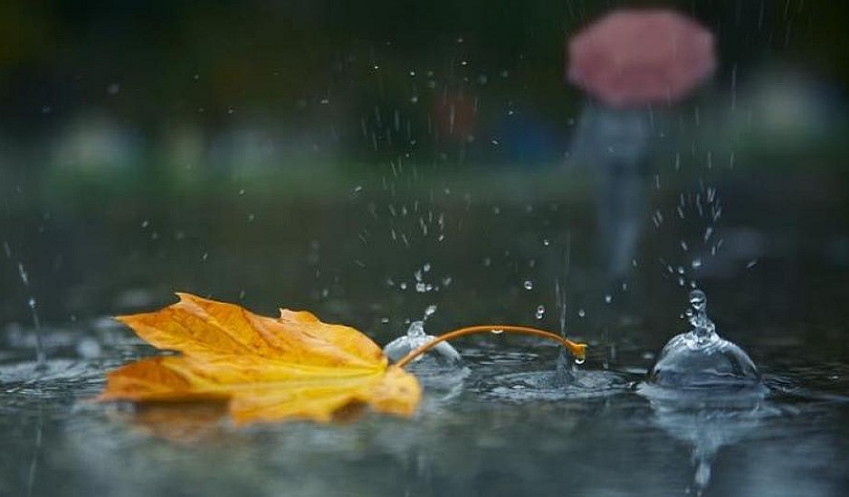 Σάκης Αρναούτογλου: Παροδικές μπόρες και βροχές την Τρίτη