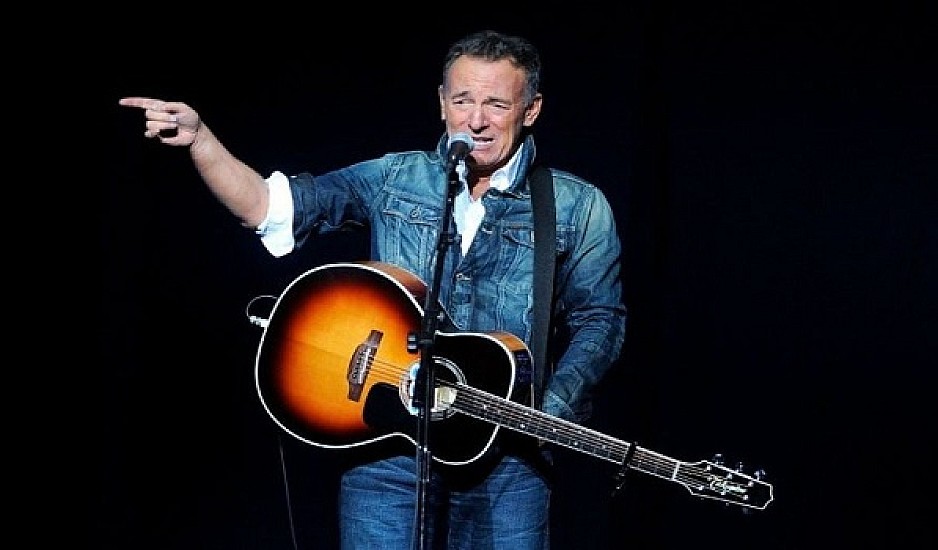 Τo τραγικό συμβάν που έκανε τον Bruce Springsteen να τραγουδήσει ξανά