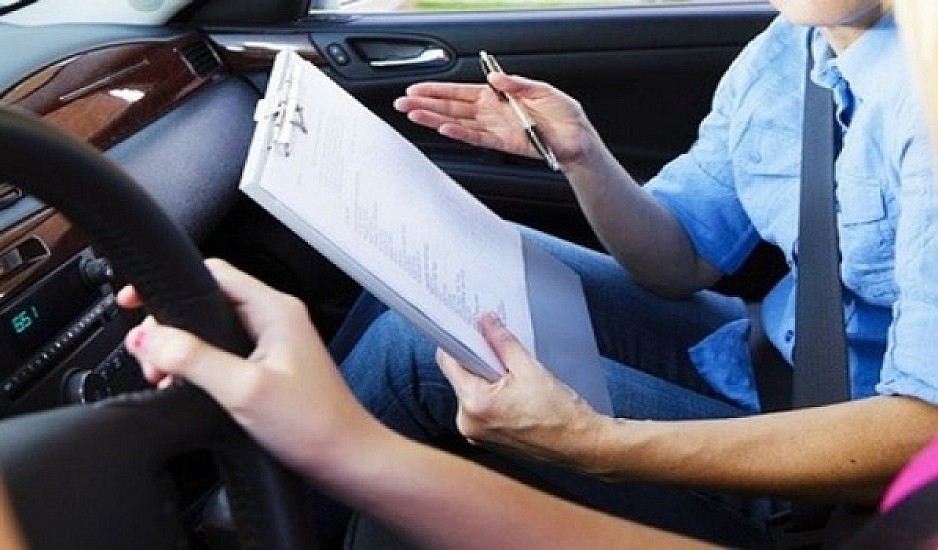 Νέα παράταση για το δίπλωμα οδήγησης. Τι ισχύει με τα δελτία εκπαίδευσης