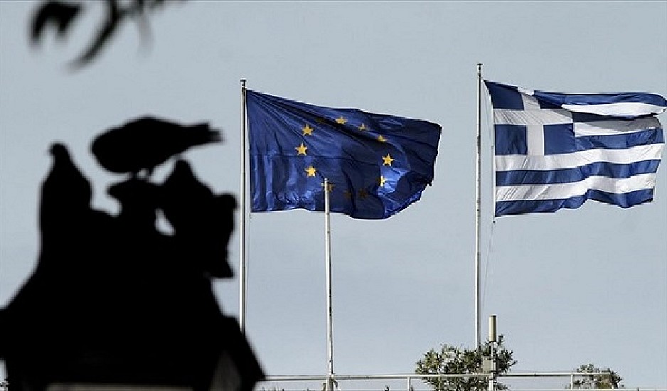 Economist: Η οδύσσεια της Ελλάδας αποδεικνύει τα ελλείμματα της ΕΕ