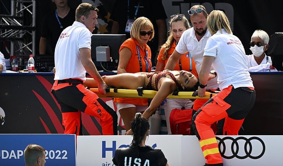 Αθλήτρια λιποθύμησε στο νερό στο Παγκόσμιο Πρωτάθλημα Υγρού Στίβου – Συγκλονιστικές εικόνες