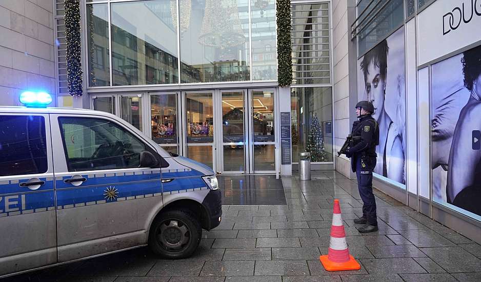 Λήξη συναγερμού στη Δρέσδη: Συνελήφθη ο ένοπλος - Βρέθηκε νεκρή η μητέρα του
