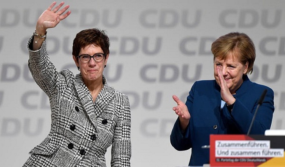 Τέλος και επίσημα η Μέρκελ: Νέα πρόεδρος του CDU η Άνεγκρετ Κραμπ – Καρενμπάουερ