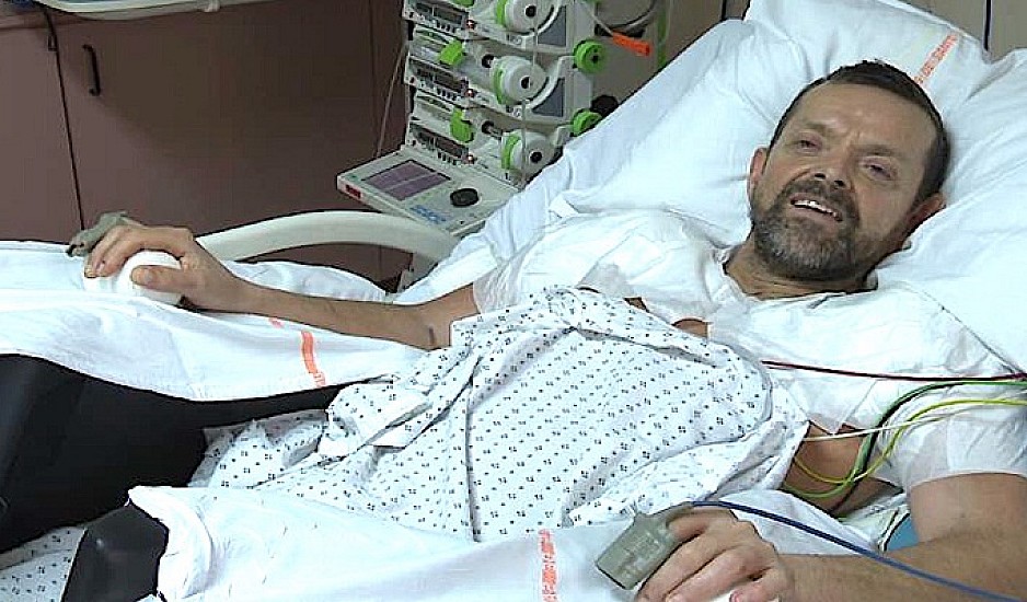 Γαλλία: Για πρώτη φορά χειρουργοί μεταμόσχευσαν ολόκληρα χέρια σε 48χρονο χωρίς άνω άκρα