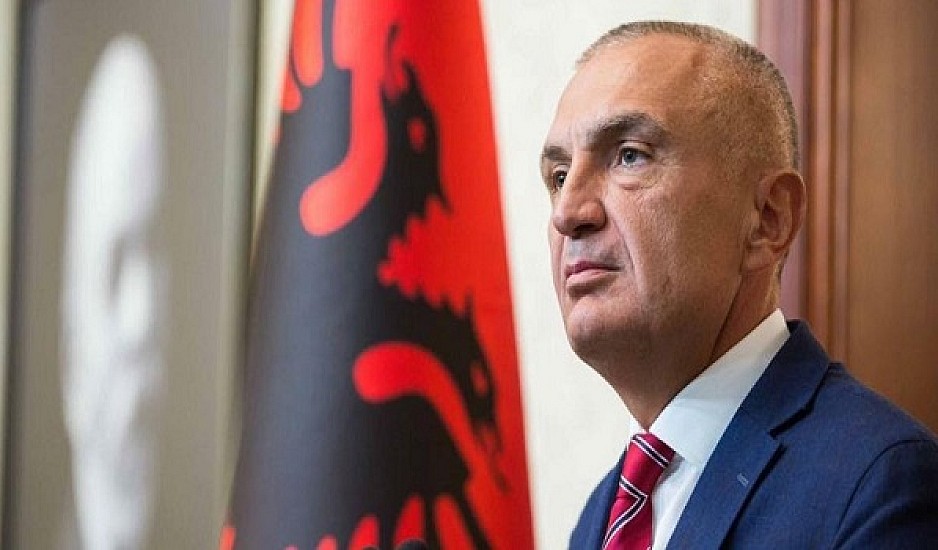Προκλητικός ο Ιλίρ Μέτα: Σχημάτισε τον αλβανικό αετό σε εκδηλώσεις στα Σκόπια